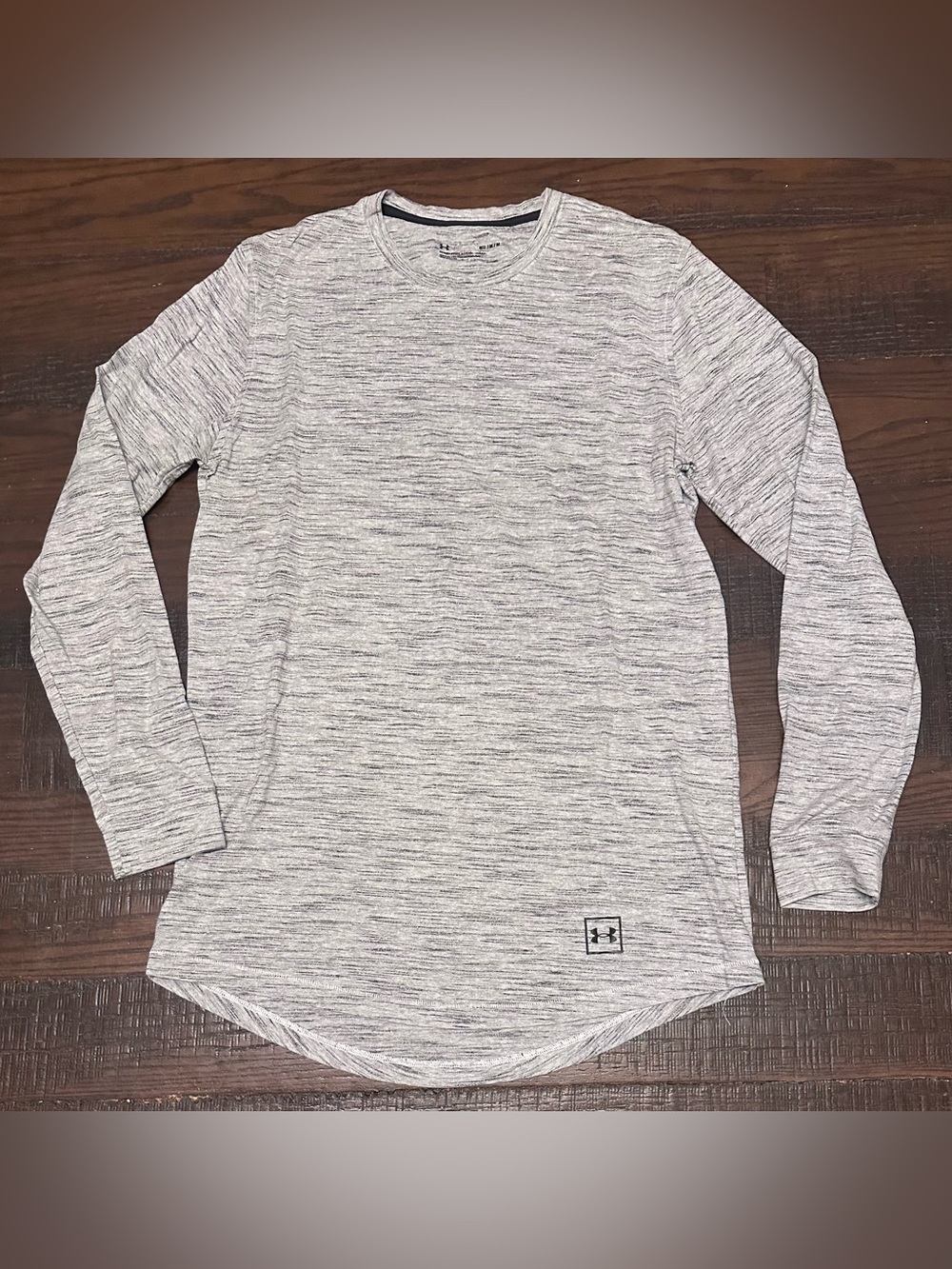Under Armour Heathered Grey Long Sleeve Active T Shirt Size Medium Men’s